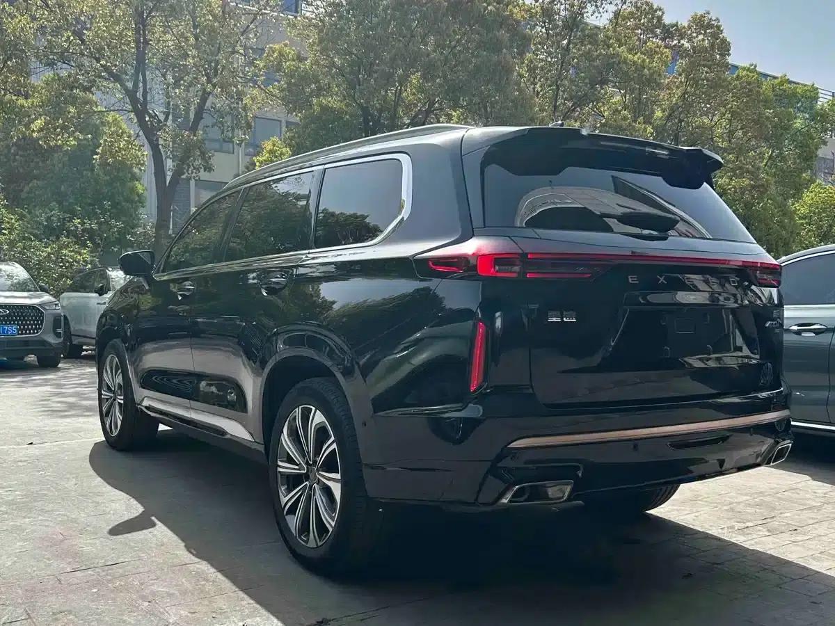 Starlight Moon 2023 400T AWD Star Supreme Edition 6-seater — миниатюра 11