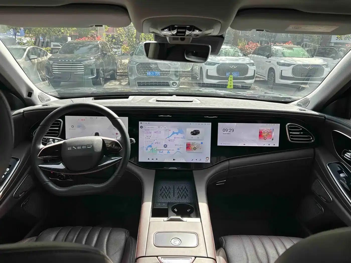 Starlight Moon 2023 400T AWD Star Supreme Edition 6-seater — миниатюра 6