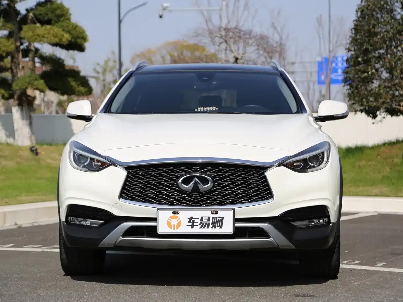 Infiniti QX30 2017 1.6T 2WD Sport Edition — миниатюра 2