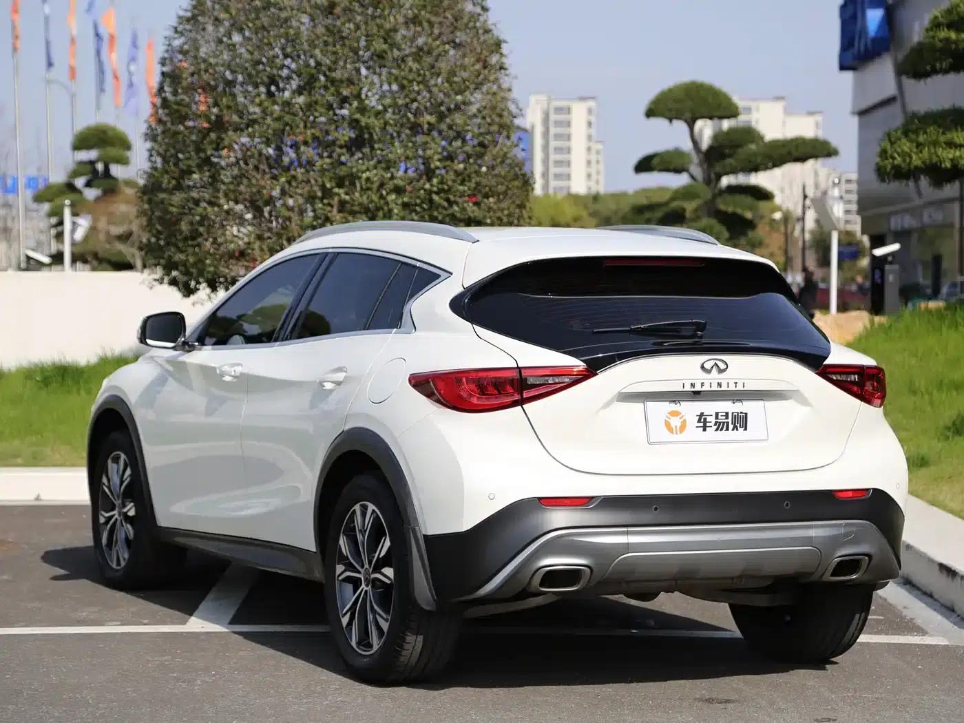 Infiniti QX30 2017 1.6T 2WD Sport Edition — миниатюра 19