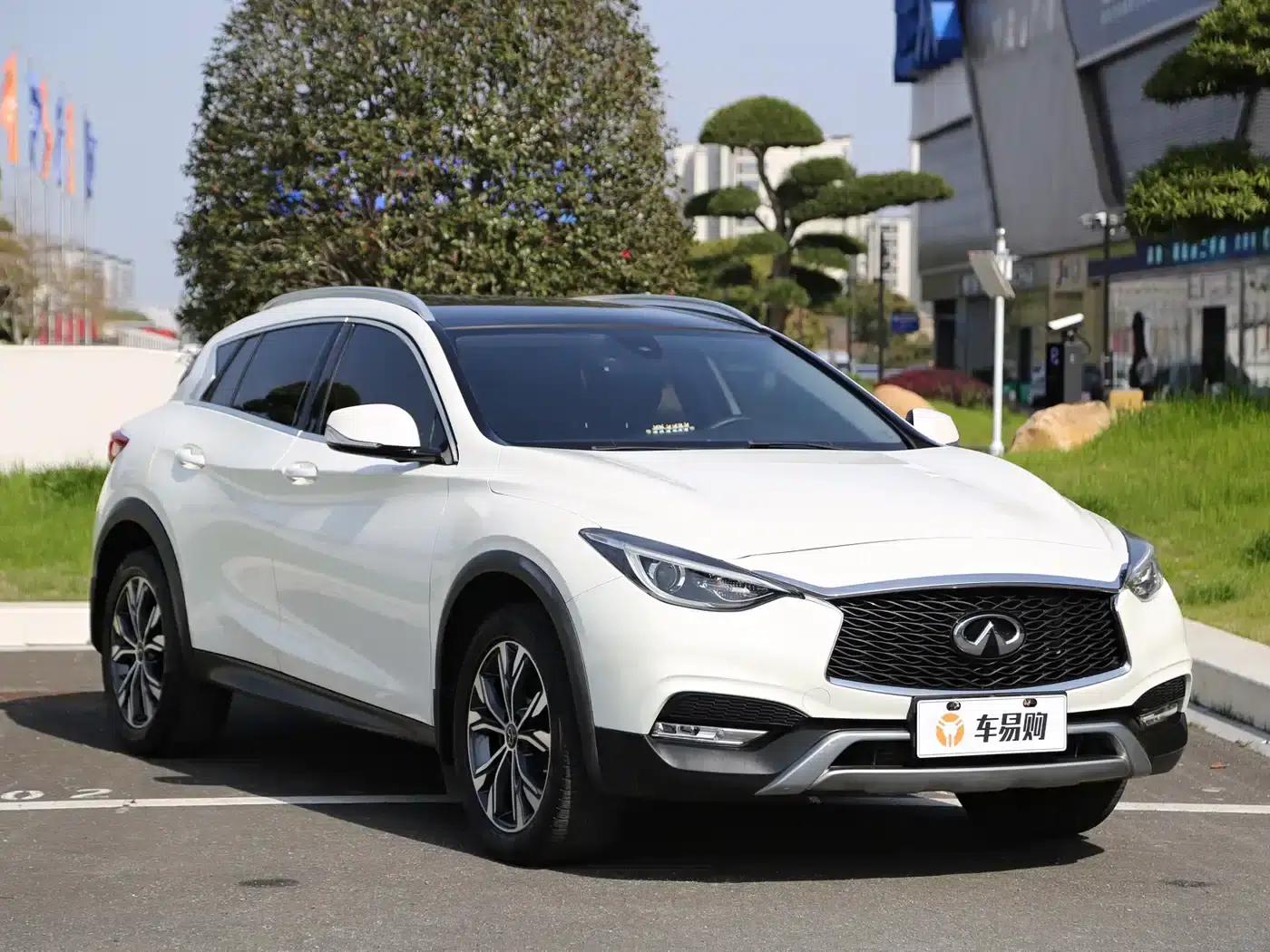 Infiniti QX30 2017 1.6T 2WD Sport Edition — миниатюра 3