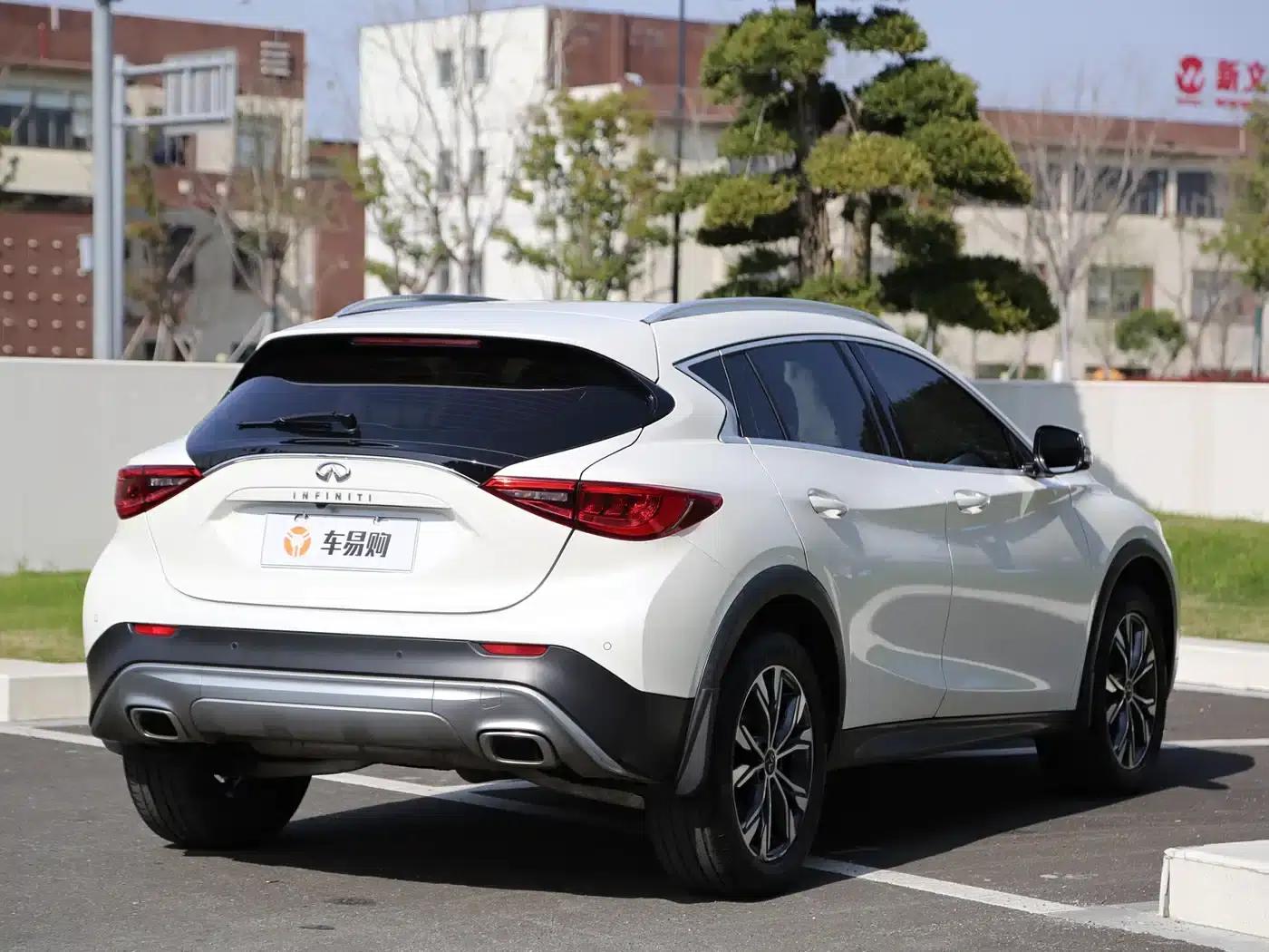 Infiniti QX30 2017 1.6T 2WD Sport Edition — миниатюра 21
