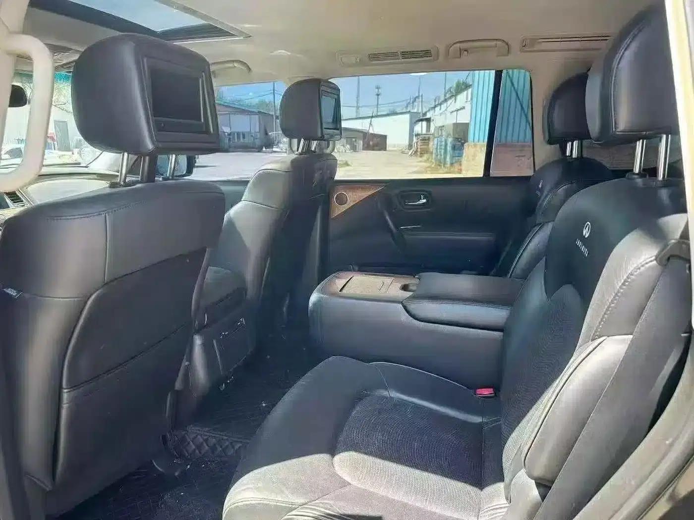2011 Infiniti QX56 — миниатюра 6