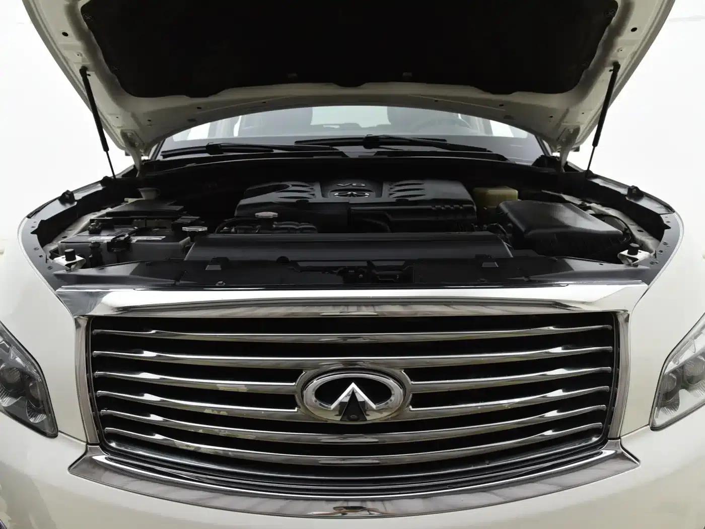 2011 Infiniti QX56 — миниатюра 12