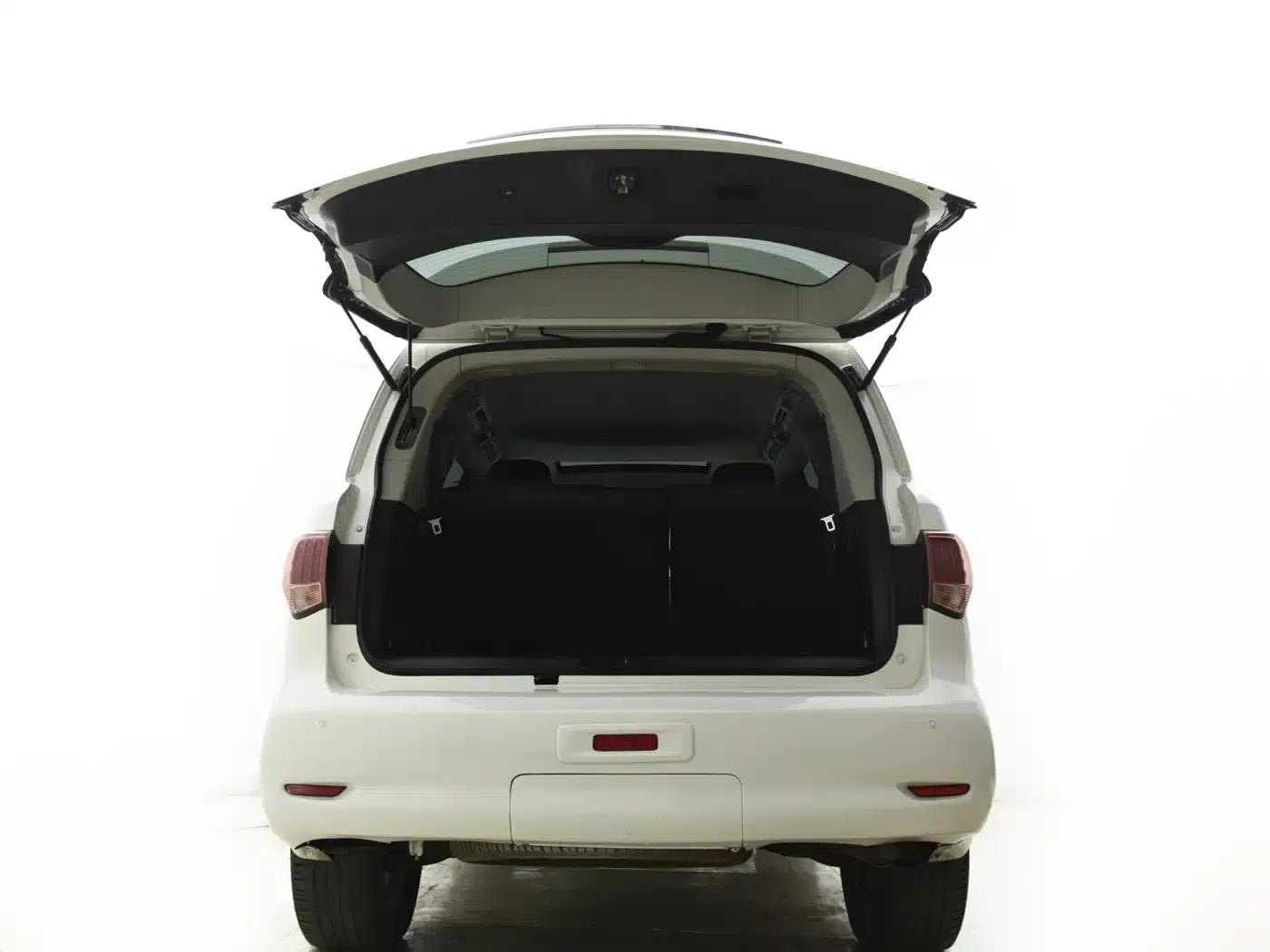 2011 Infiniti QX56 — миниатюра 15