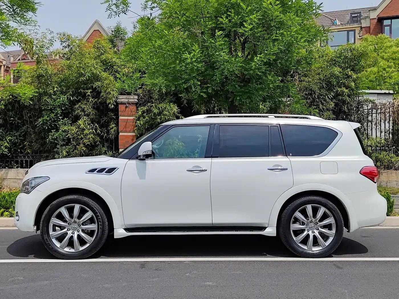 2011 Infiniti QX56 — миниатюра 18