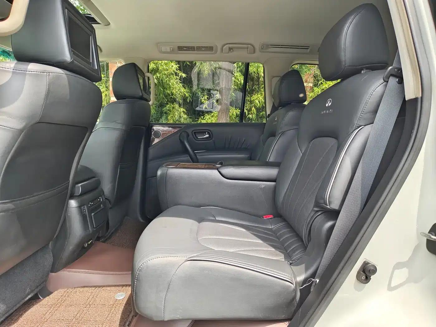2011 Infiniti QX56 — миниатюра 21