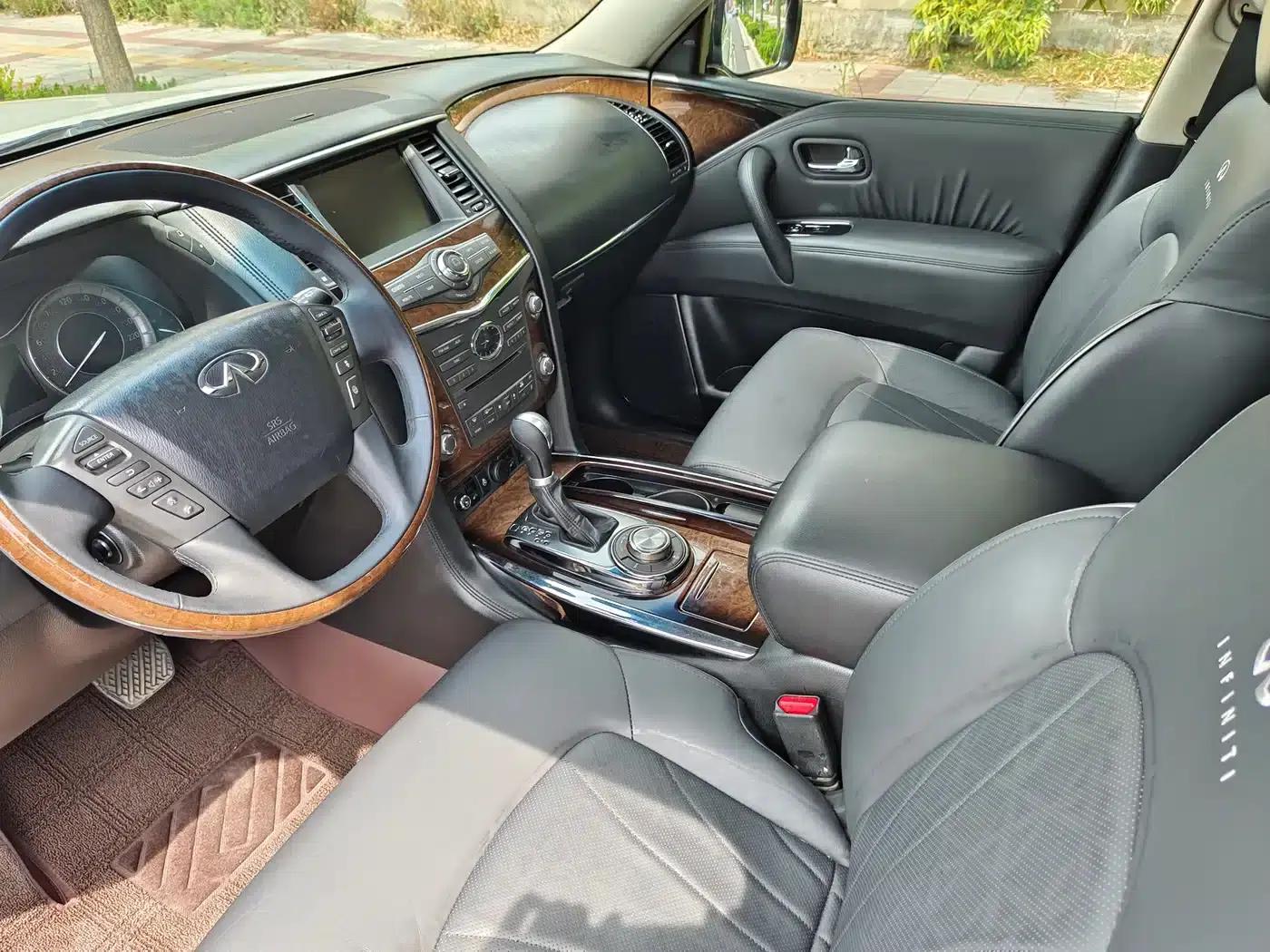 2011 Infiniti QX56 — миниатюра 22