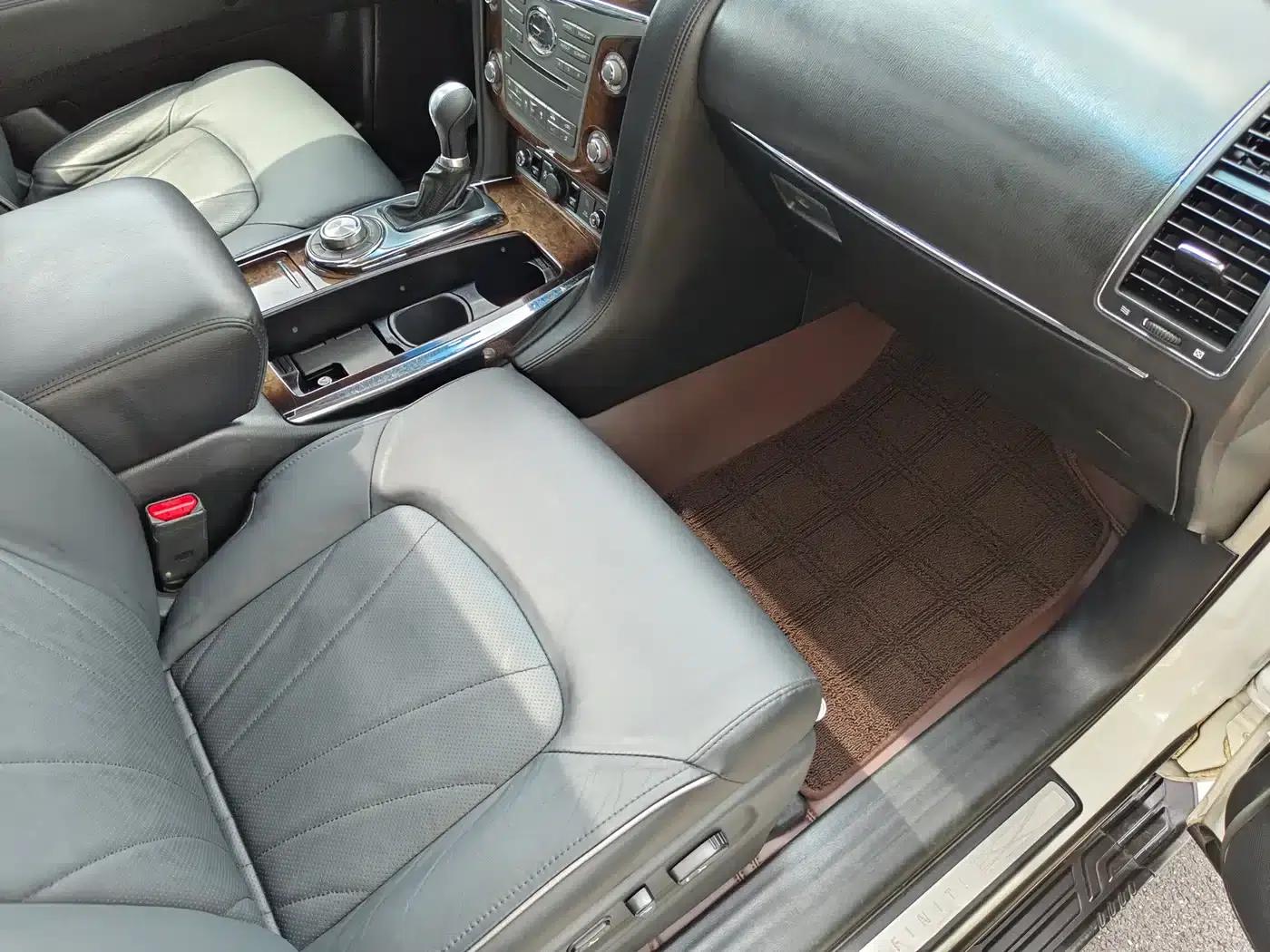 2011 Infiniti QX56 — миниатюра 23