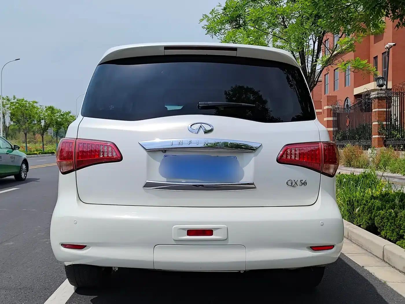 2011 Infiniti QX56 — миниатюра 30