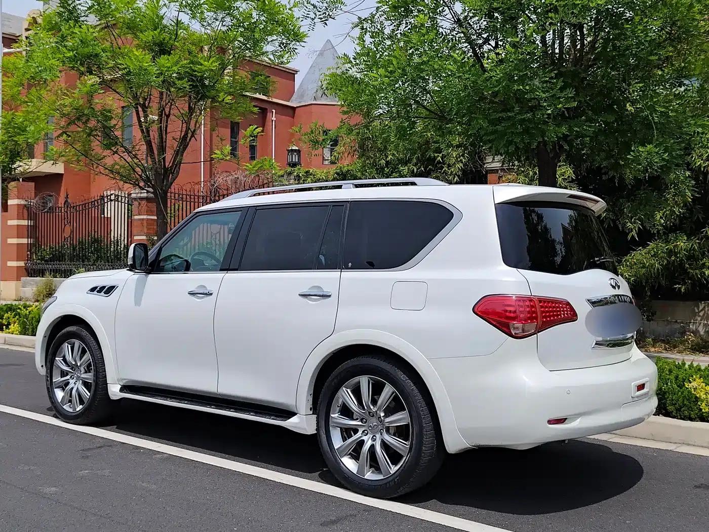 2011 Infiniti QX56 — миниатюра 31