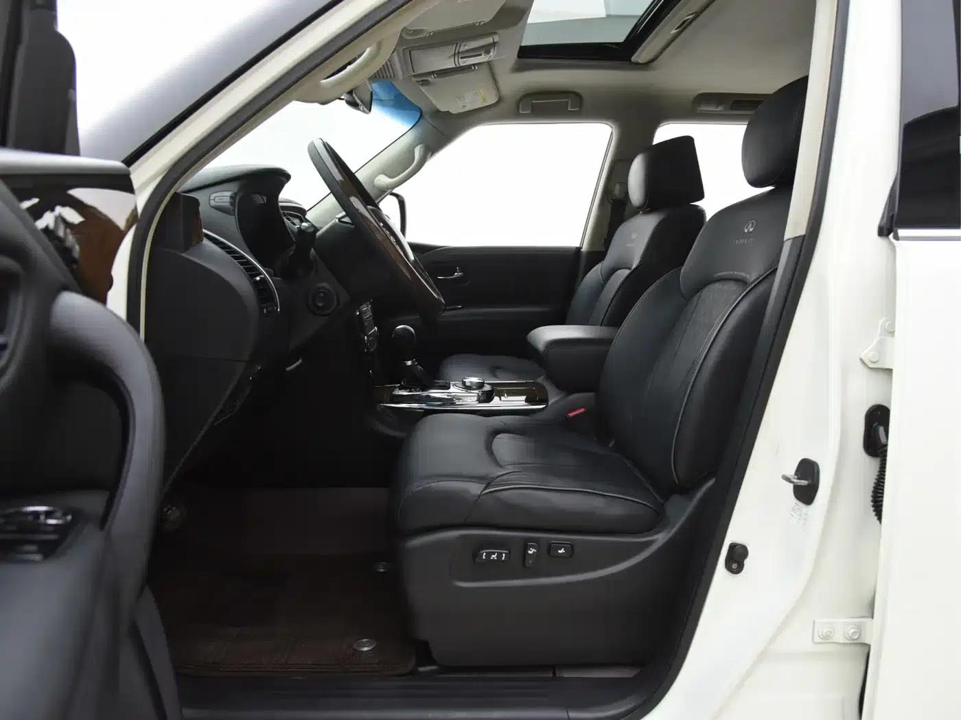 2011 Infiniti QX56 — миниатюра 8