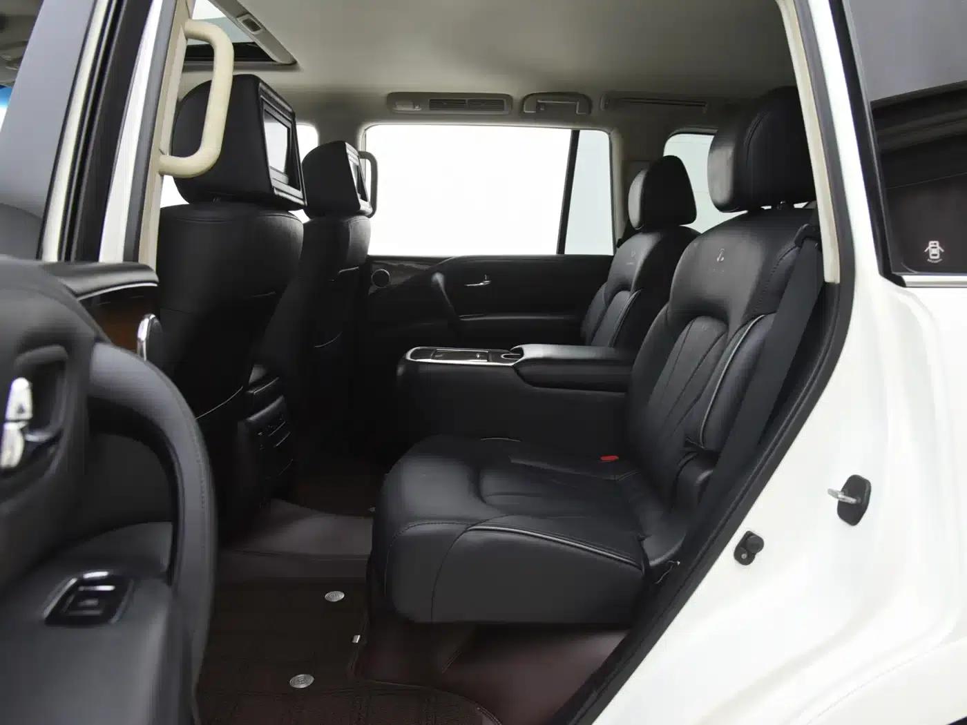 2011 Infiniti QX56 — миниатюра 9