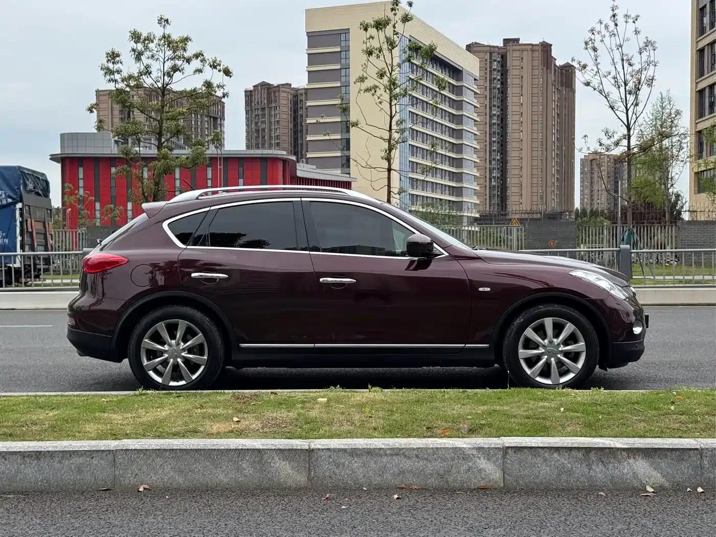 Infiniti EX 2011 EX25 Premium Edition — миниатюра 12