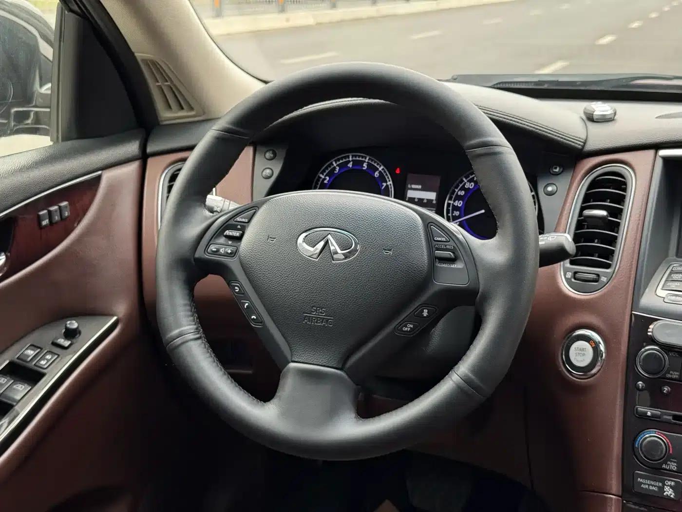 Infiniti EX 2011 EX25 Premium Edition — миниатюра 4