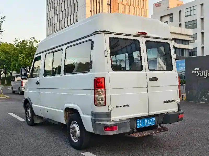 Iveco DeYi 2014 Model 2.8T-V35 NJ5044XXYQ3A43S4 — миниатюра 7