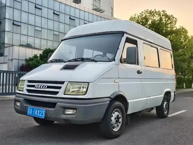 Iveco DeYi 2014 Model 2.8T-V35 NJ5044XXYQ3A43S4