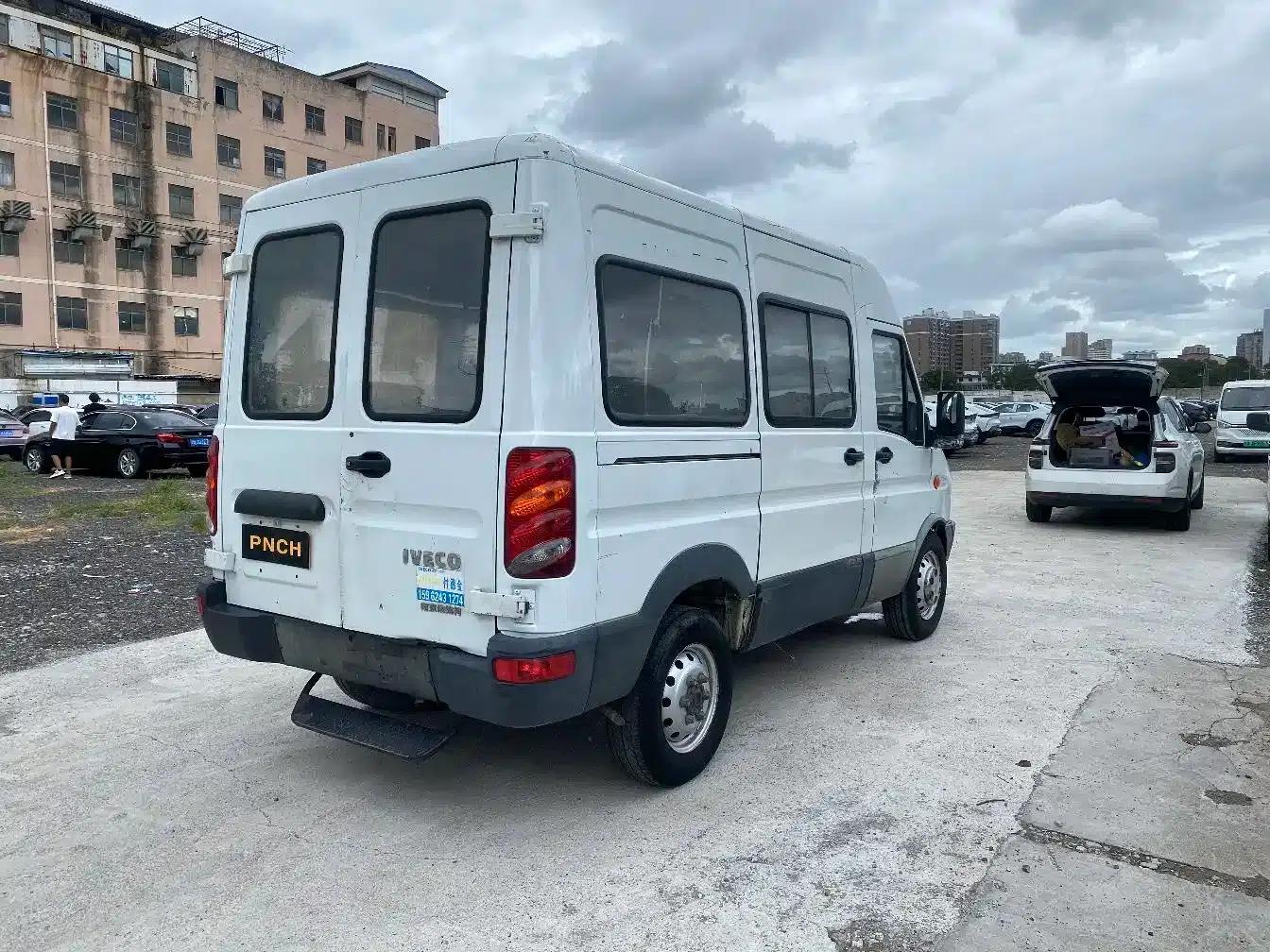 Iveco Baodi 2017 2.5T Premium A37 Bus with Mid-Roof, 6-7 Seats, 47Z5 — миниатюра 11
