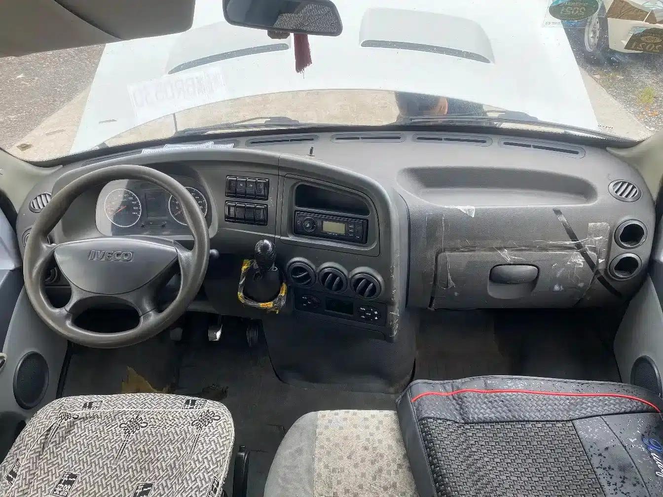 Iveco Baodi 2017 2.5T Premium A37 Bus with Mid-Roof, 6-7 Seats, 47Z5 — миниатюра 6