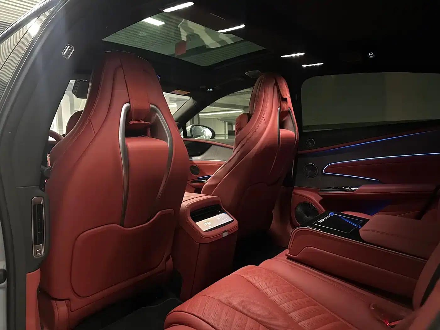 Looking up at the U7 2025 EV five-seater luxury edition — миниатюра 14
