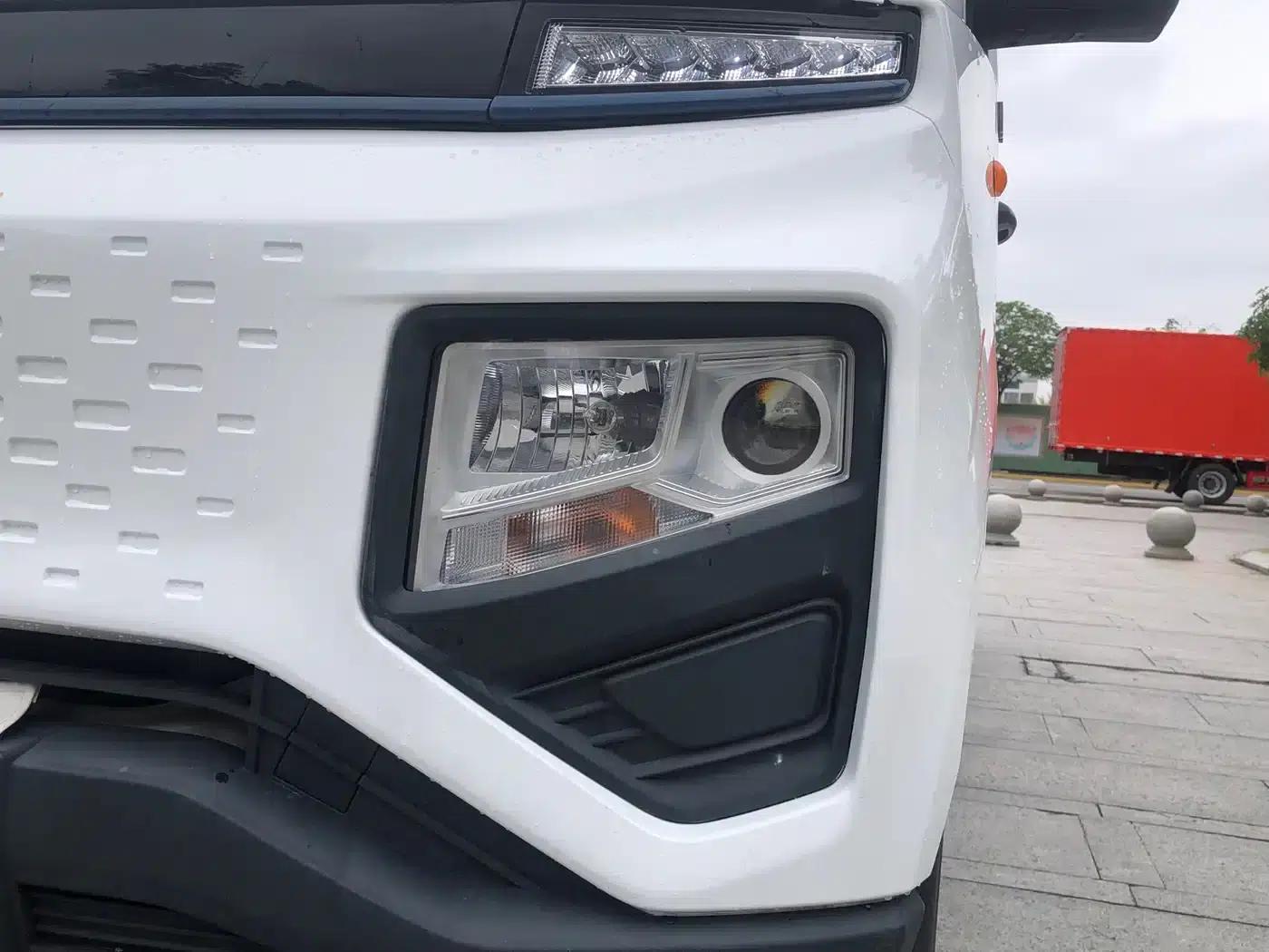 CATL 41.86kWh Premium Edition 2023 Model V6E — миниатюра 11