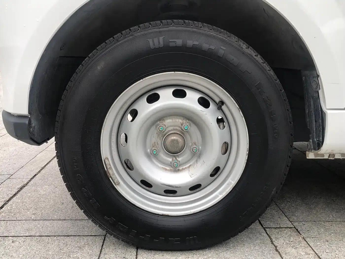 CATL 41.86kWh Premium Edition 2023 Model V6E — миниатюра 12