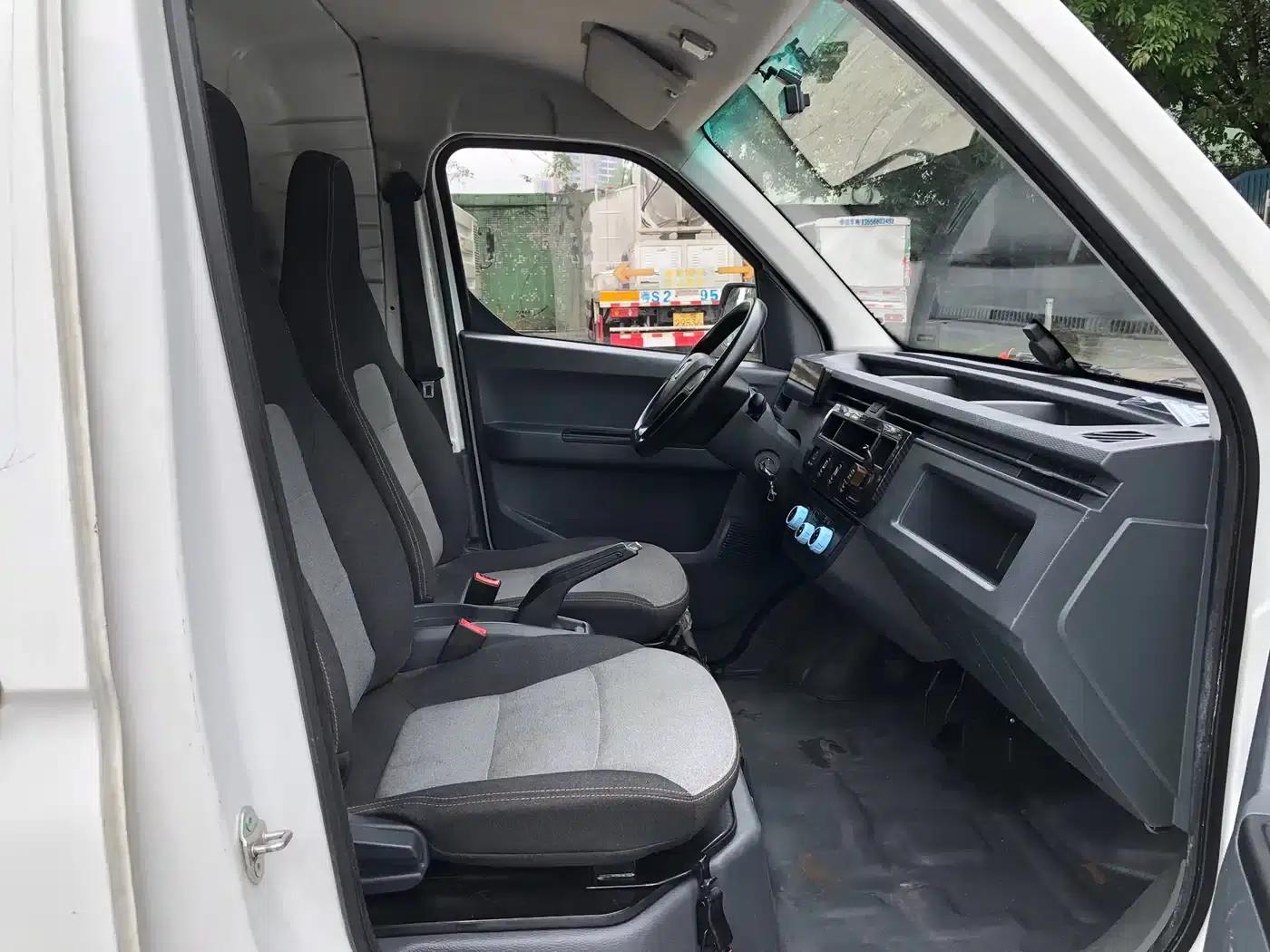 CATL 41.86kWh Premium Edition 2023 Model V6E — миниатюра 5