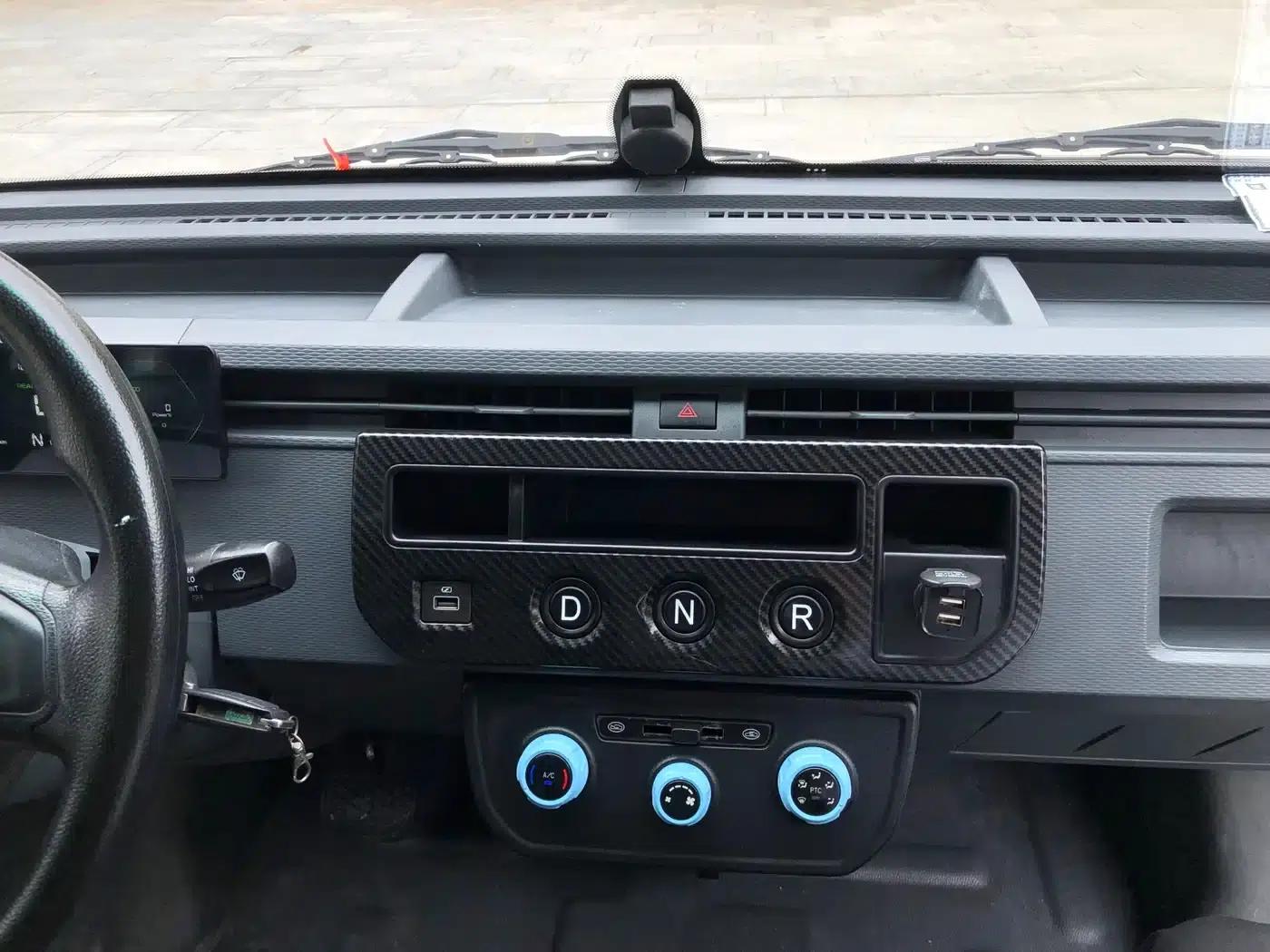 CATL 41.86kWh Premium Edition 2023 Model V6E — миниатюра 7