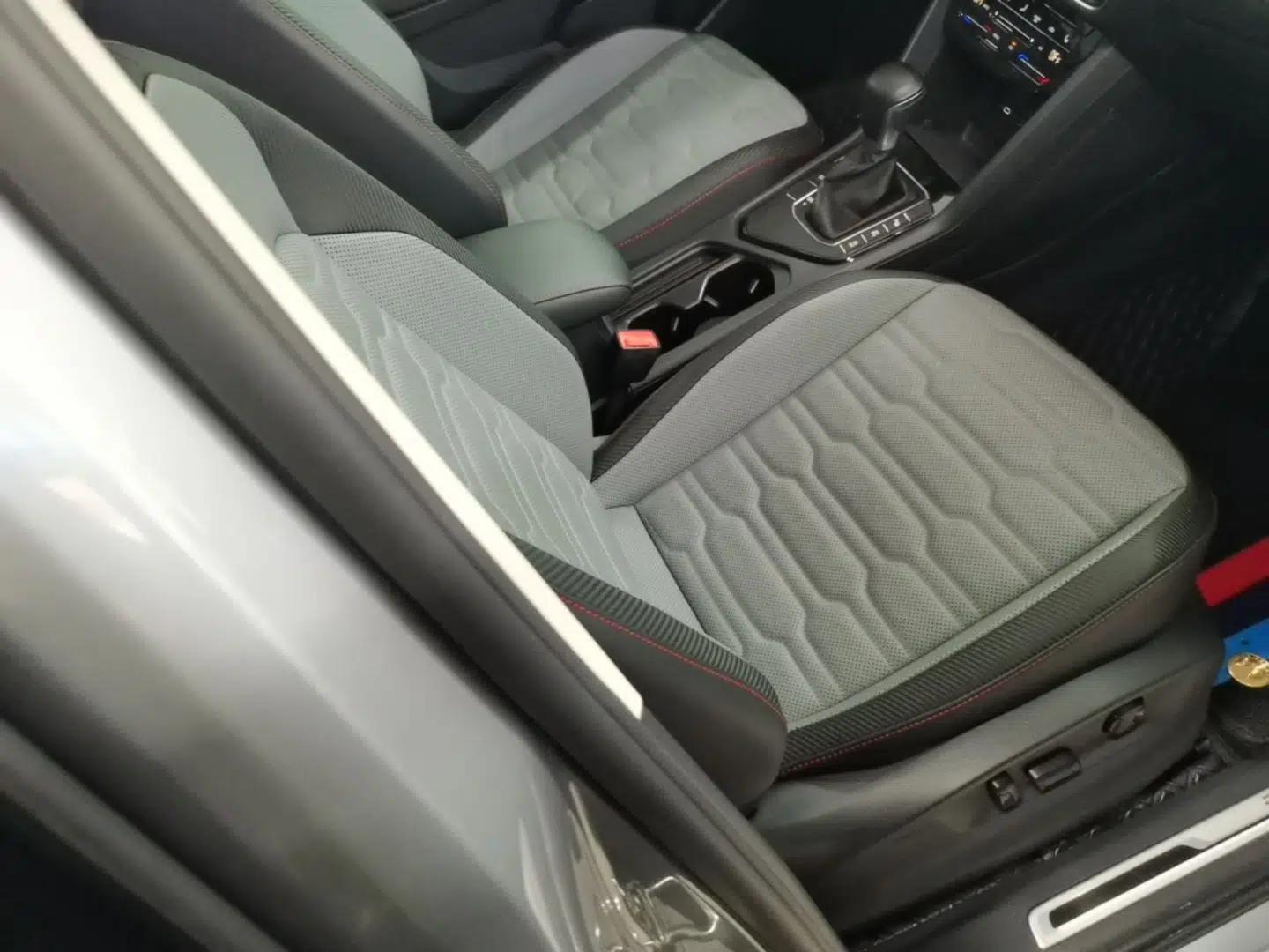 Volkswagen Tiguan X 2022 330TSI Two-Wheel-Drive Flagship Edition — миниатюра 23