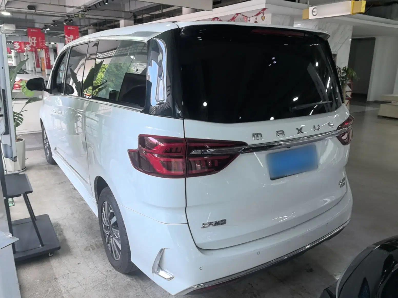 SAIC MAXUS G20 2021 Facelifted PLUS 2.0T Gasoline Automatic Luxury Edition — миниатюра 4