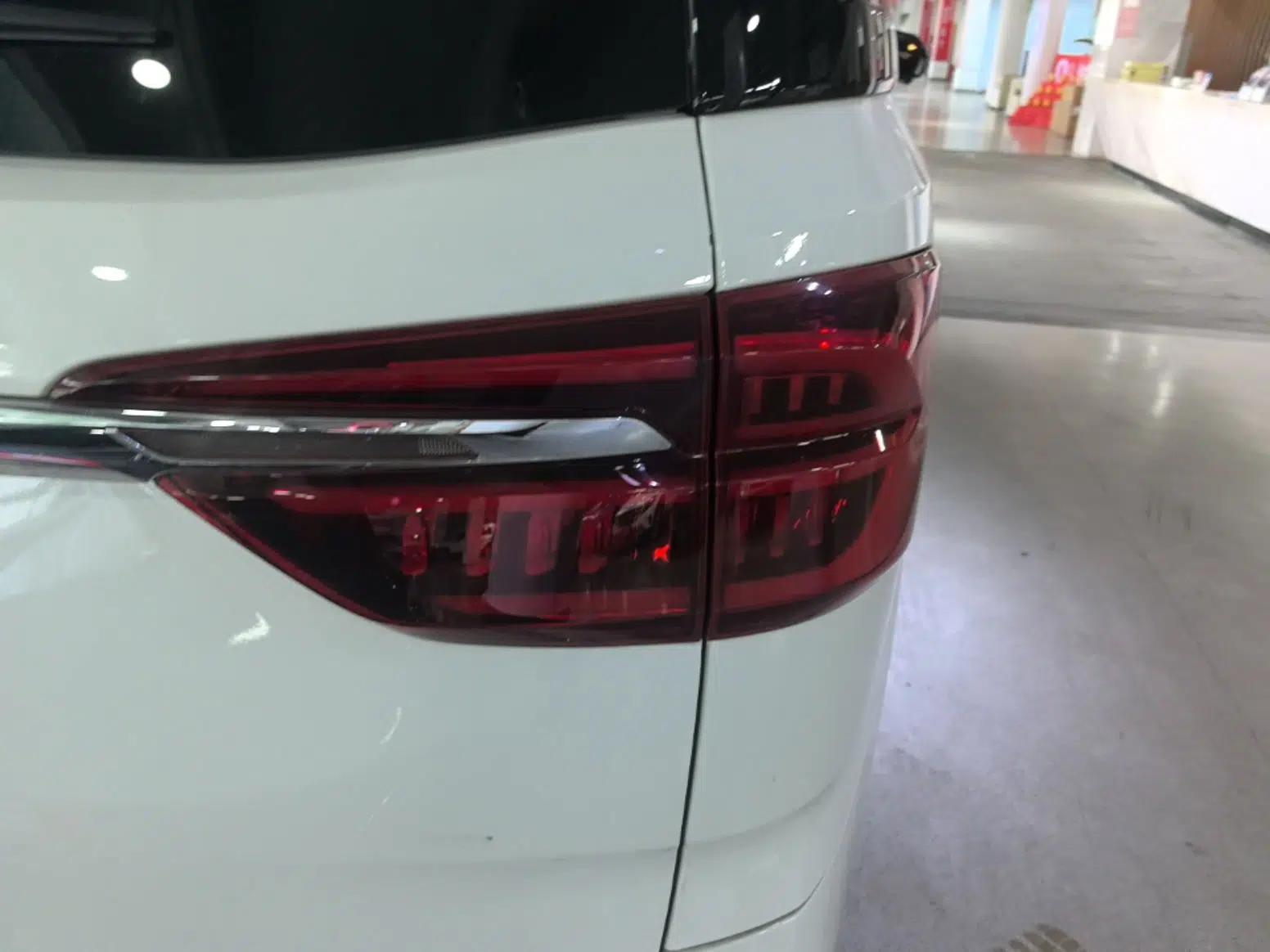 SAIC MAXUS G20 2021 Facelifted PLUS 2.0T Gasoline Automatic Luxury Edition — миниатюра 7