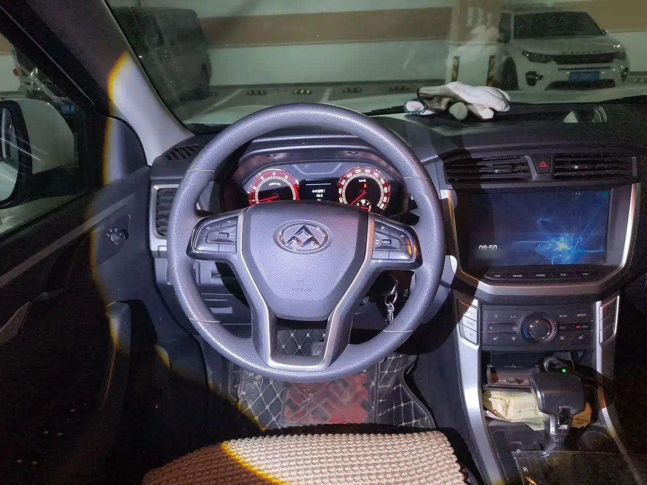 SAIC MAXUS T60 2019 2.0T Gasoline Automatic Two-Wheel Drive High-Profile Elite Version Standard Cabin China VI Standard — миниатюра 11