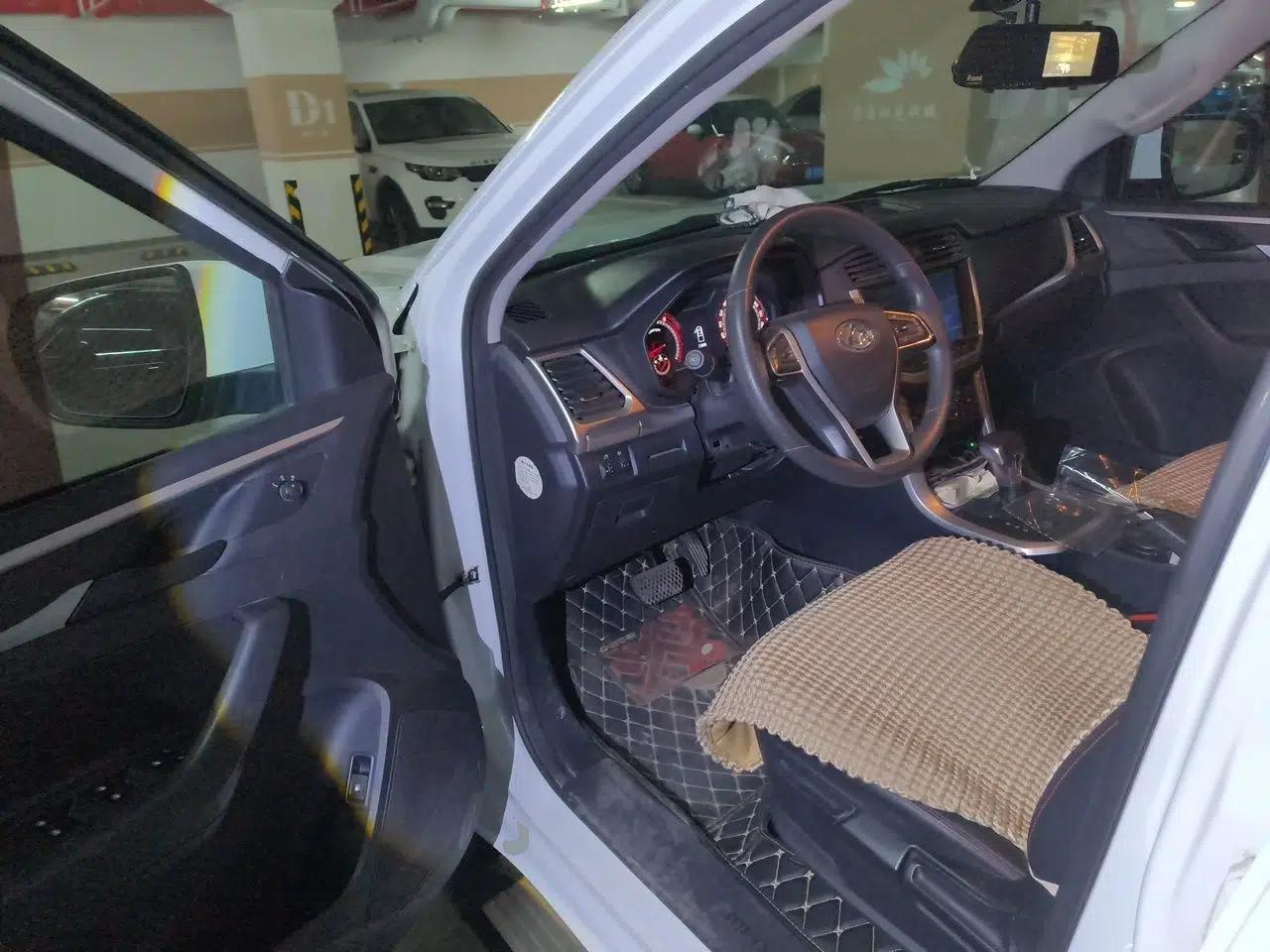 SAIC MAXUS T60 2019 2.0T Gasoline Automatic Two-Wheel Drive High-Profile Elite Version Standard Cabin China VI Standard — миниатюра 17