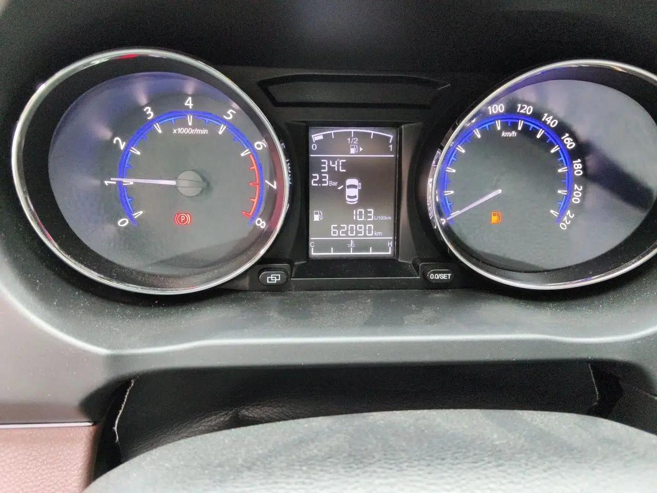 FORTHING SX6 2016 2.0L Manual Luxury Version — миниатюра 13