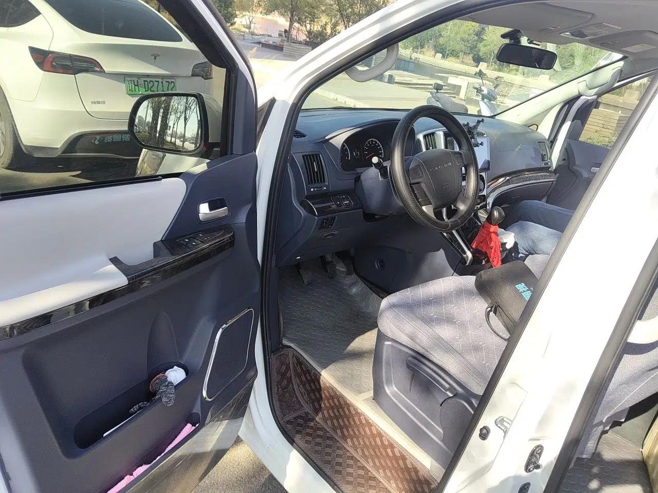 FORTHING Lingzhi PLUS 2023 2.0L Manual Comfort Version CNG 7-Seater — миниатюра 17