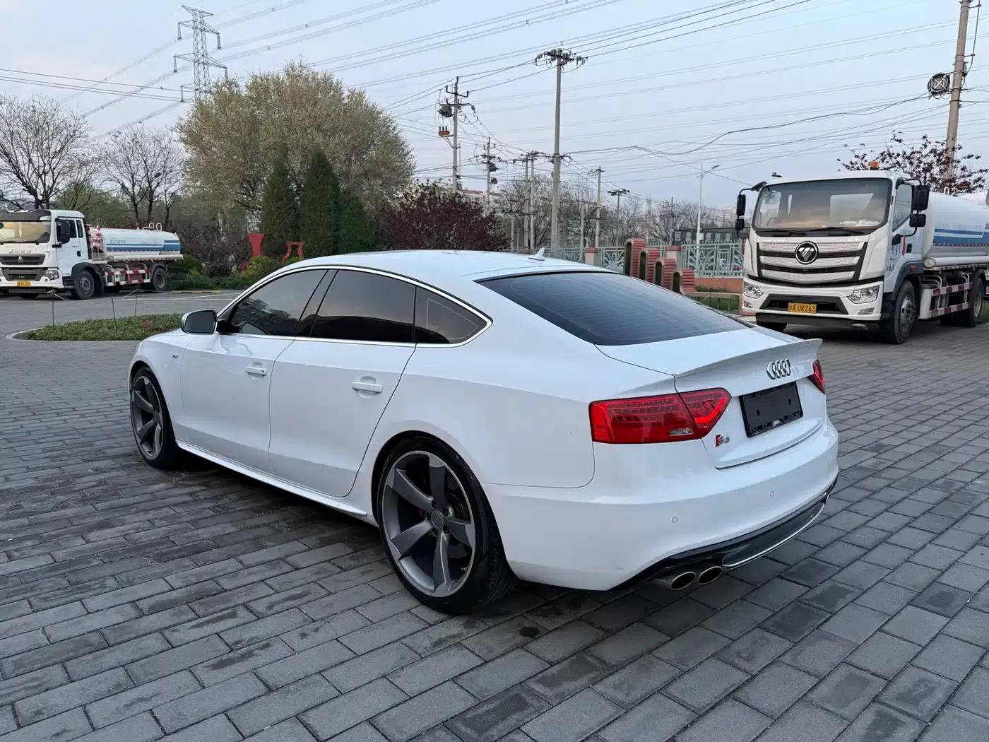 2012 Audi S5 3.0T Sportback — миниатюра 6