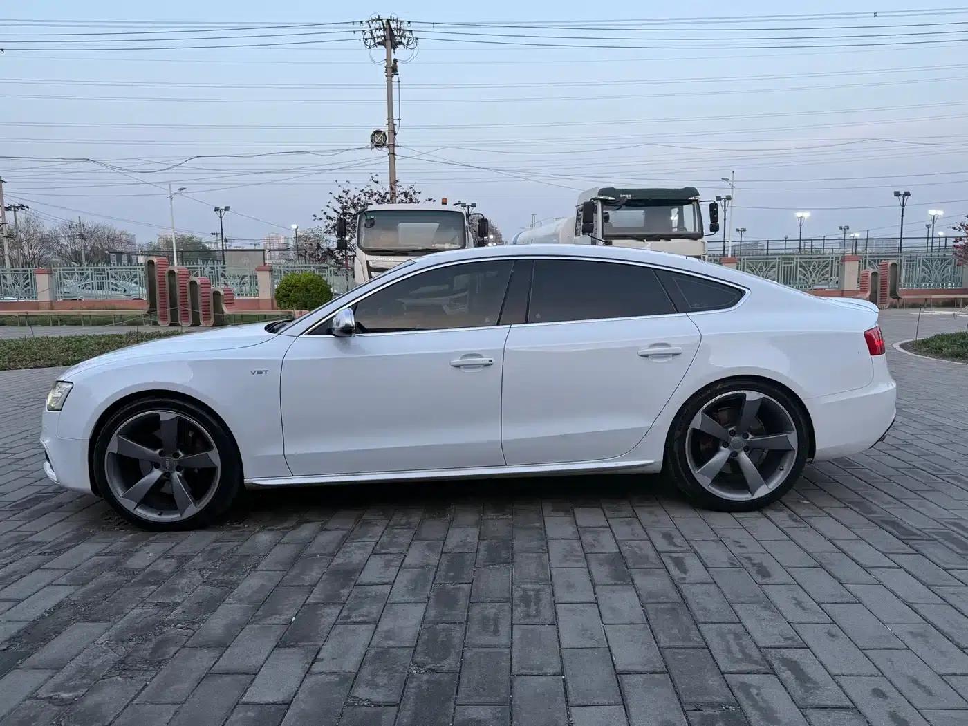 2012 Audi S5 3.0T Sportback — миниатюра 7