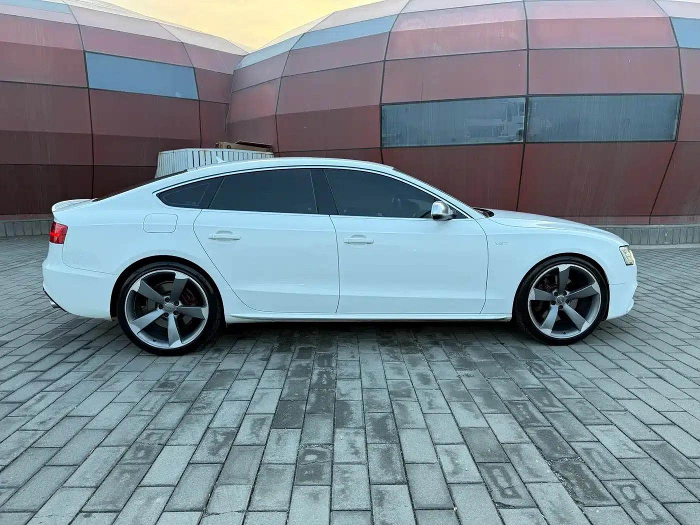 2012 Audi S5 3.0T Sportback — миниатюра 8
