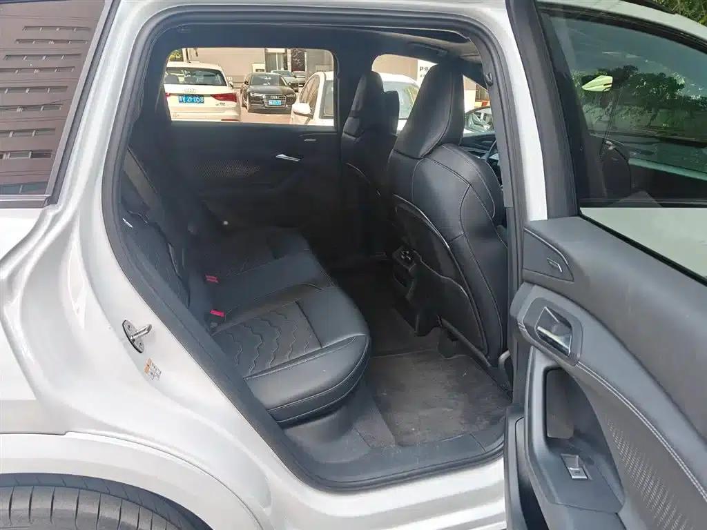 Audi Q6L e-tron 2026 First Edition — миниатюра 12