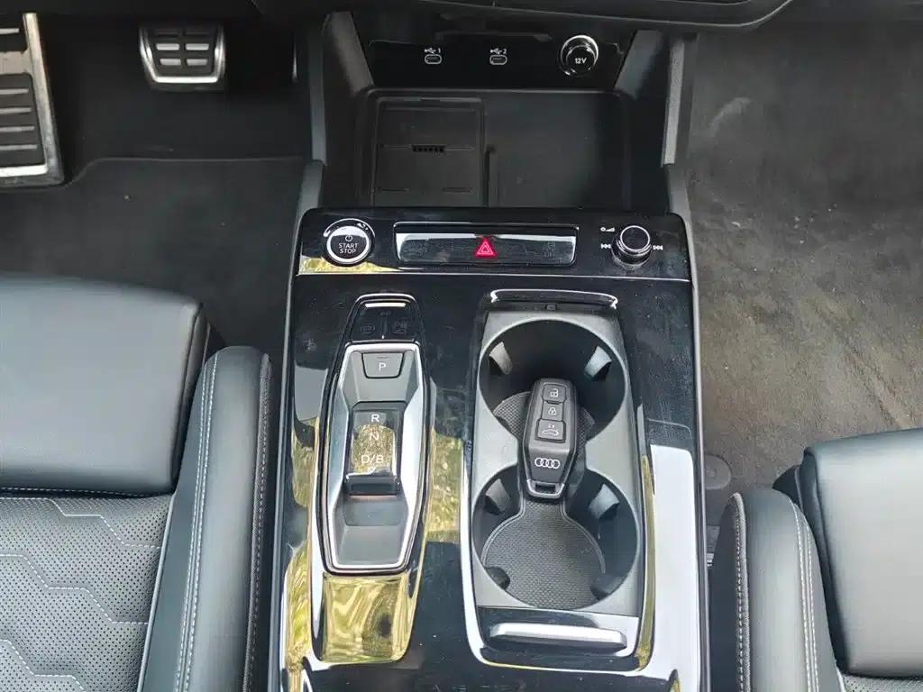 Audi Q6L e-tron 2026 First Edition — миниатюра 6
