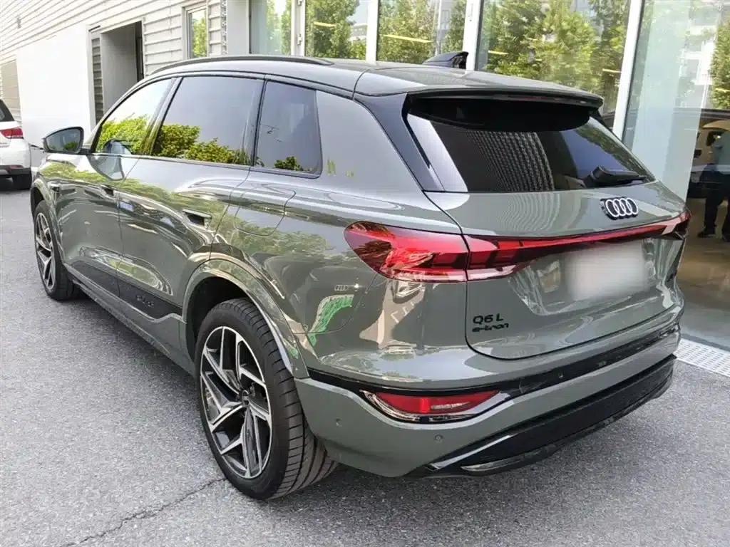 Audi Q6L e-tron 2026 First Edition — миниатюра 5