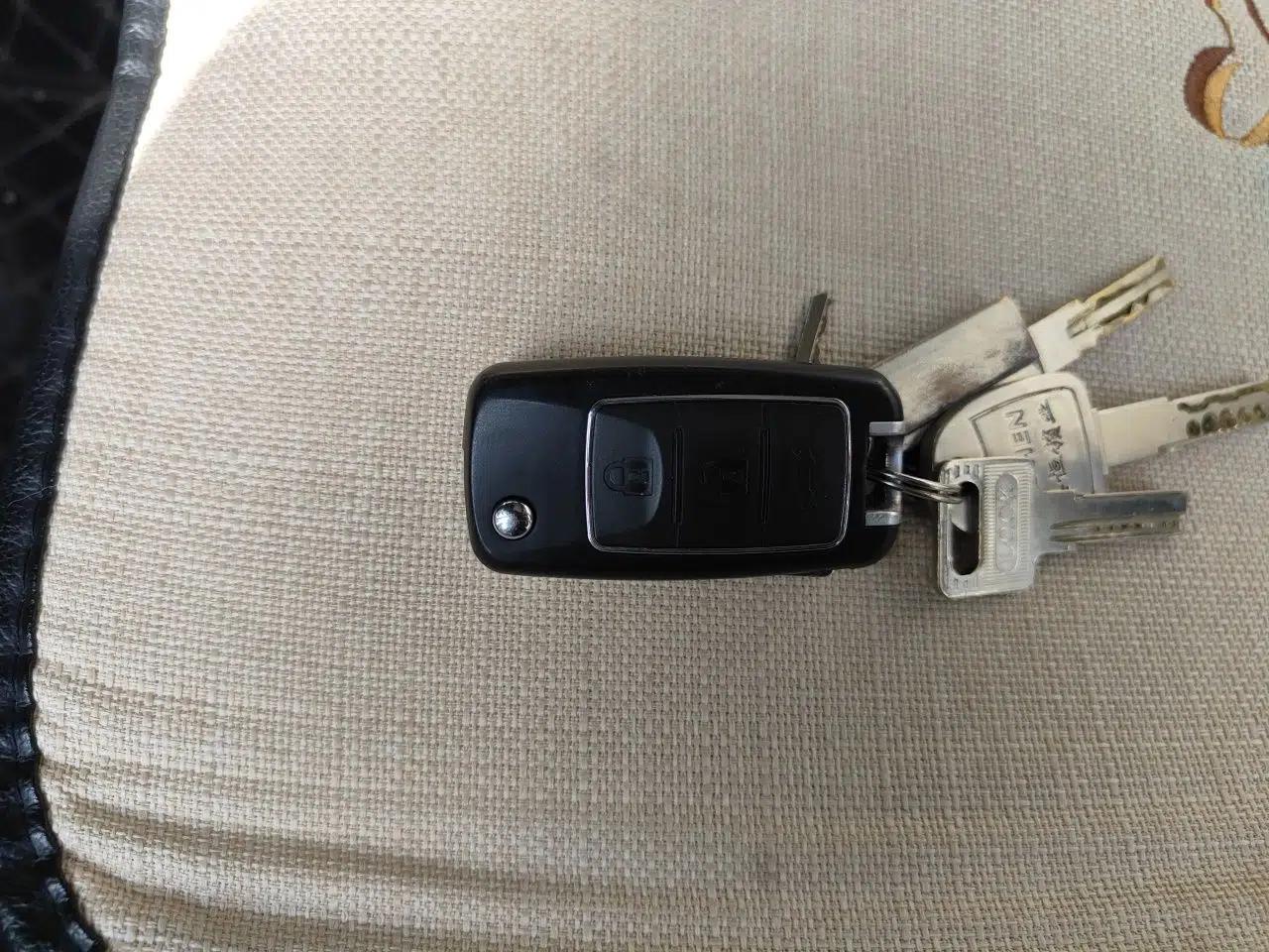 FORTHING M7 2022 Lingjue Model 2.0T Automatic Marquis Edition — миниатюра 9