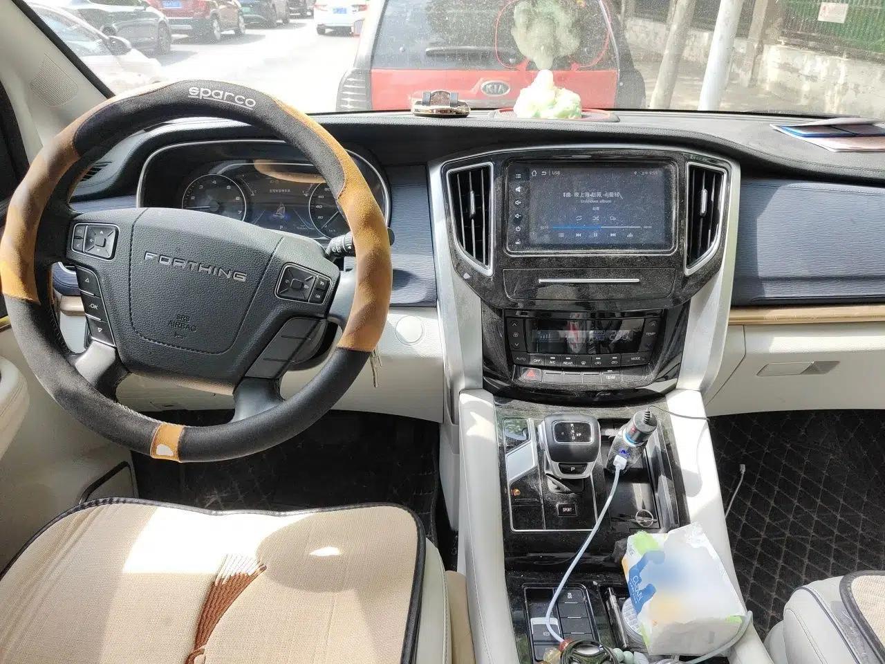 FORTHING M7 2022 Lingjue Model 2.0T Automatic Marquis Edition — миниатюра 10