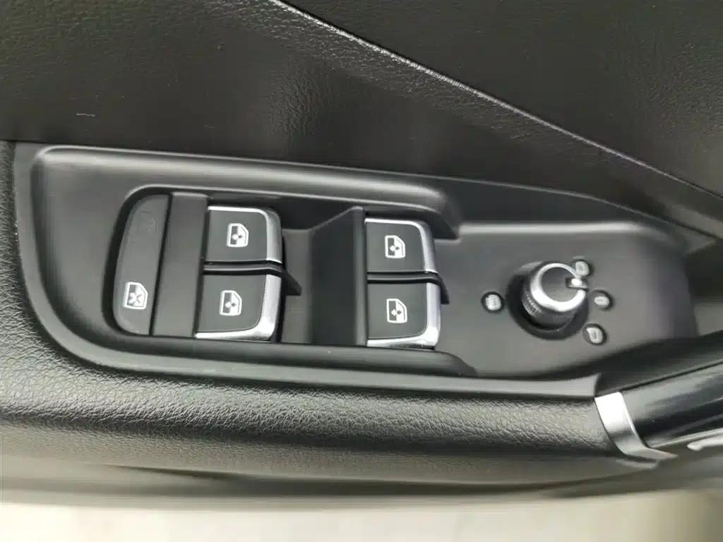 2019 Audi Q2L e-tron Pure Electric Smart Edition — миниатюра 9
