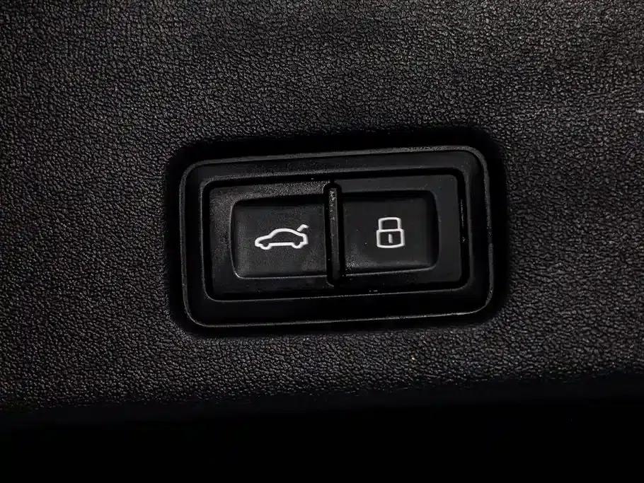 Audi Q6 2024 40 TFSI quattro Cloud View Edition, Feathered Forest Package, 7-seater — миниатюра 7