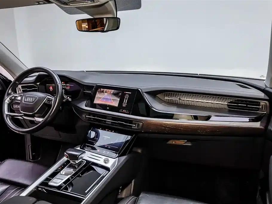 Audi Q6 2024 40 TFSI quattro Cloud View Edition, Feathered Forest Package, 7-seater — миниатюра 12