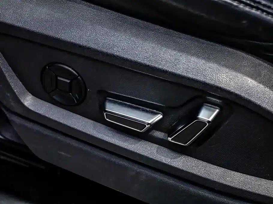 Audi Q6 2024 40 TFSI quattro Cloud View Edition, Feathered Forest Package, 7-seater — миниатюра 15