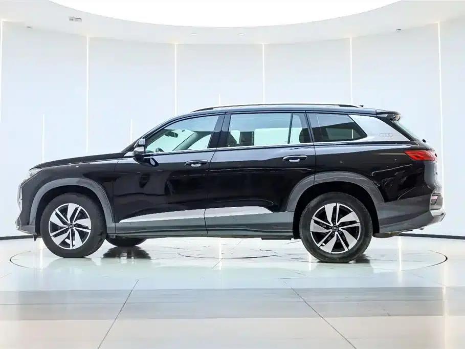 Audi Q6 2024 40 TFSI quattro Cloud View Edition, Feathered Forest Package, 7-seater — миниатюра 8