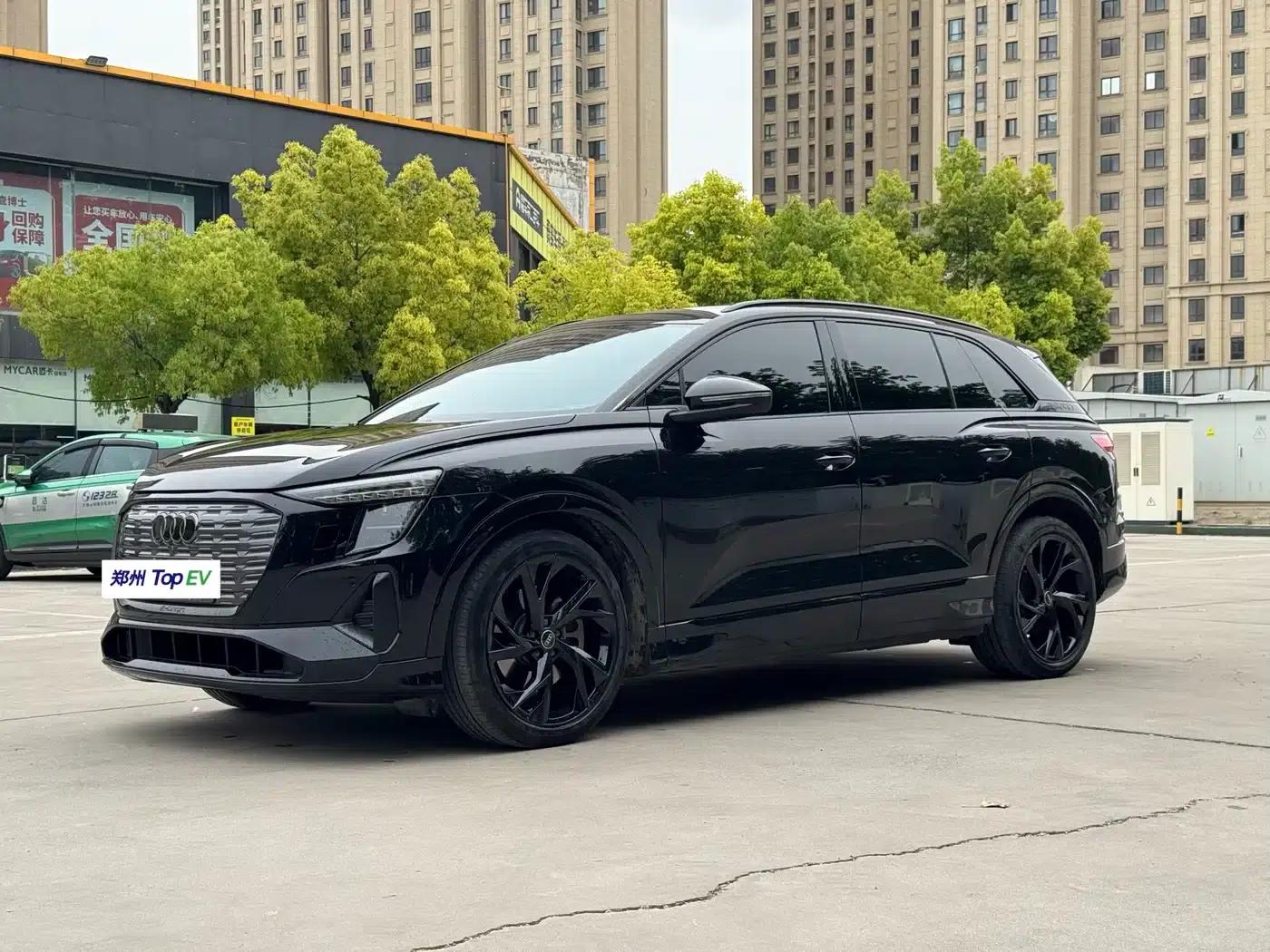 Audi Q5 e-tron 2023 Model 40 e-tron Star Edition Black Warrior Edition — миниатюра 14