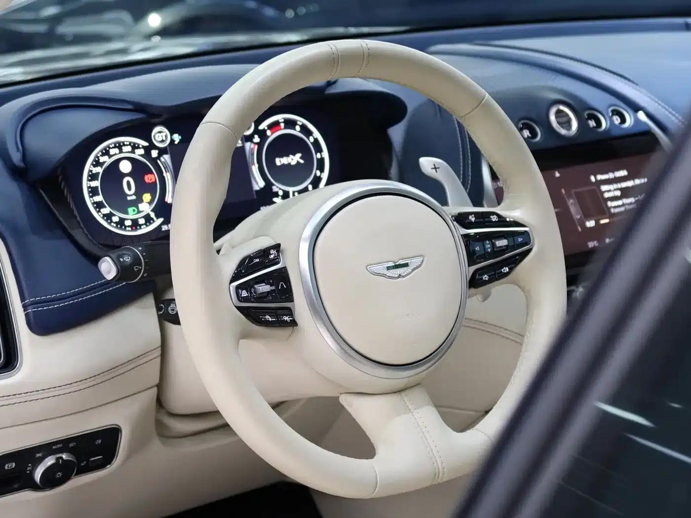 Aston Martin DBX 2020 4.0T V8 1913 First Edition Limited Edition — миниатюра 10